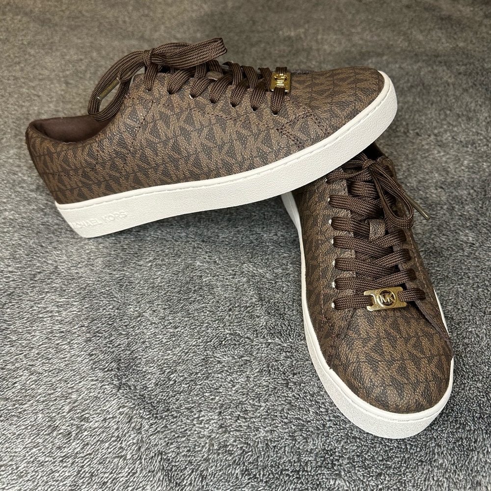 NEW Michael Kors Women Dark Brown Patterned Sneakers - Picture 3 of 5